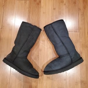 UGGs tall boots size 7